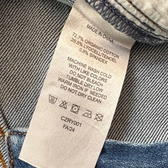 Quince Denim 27 - Picture 5 of 7